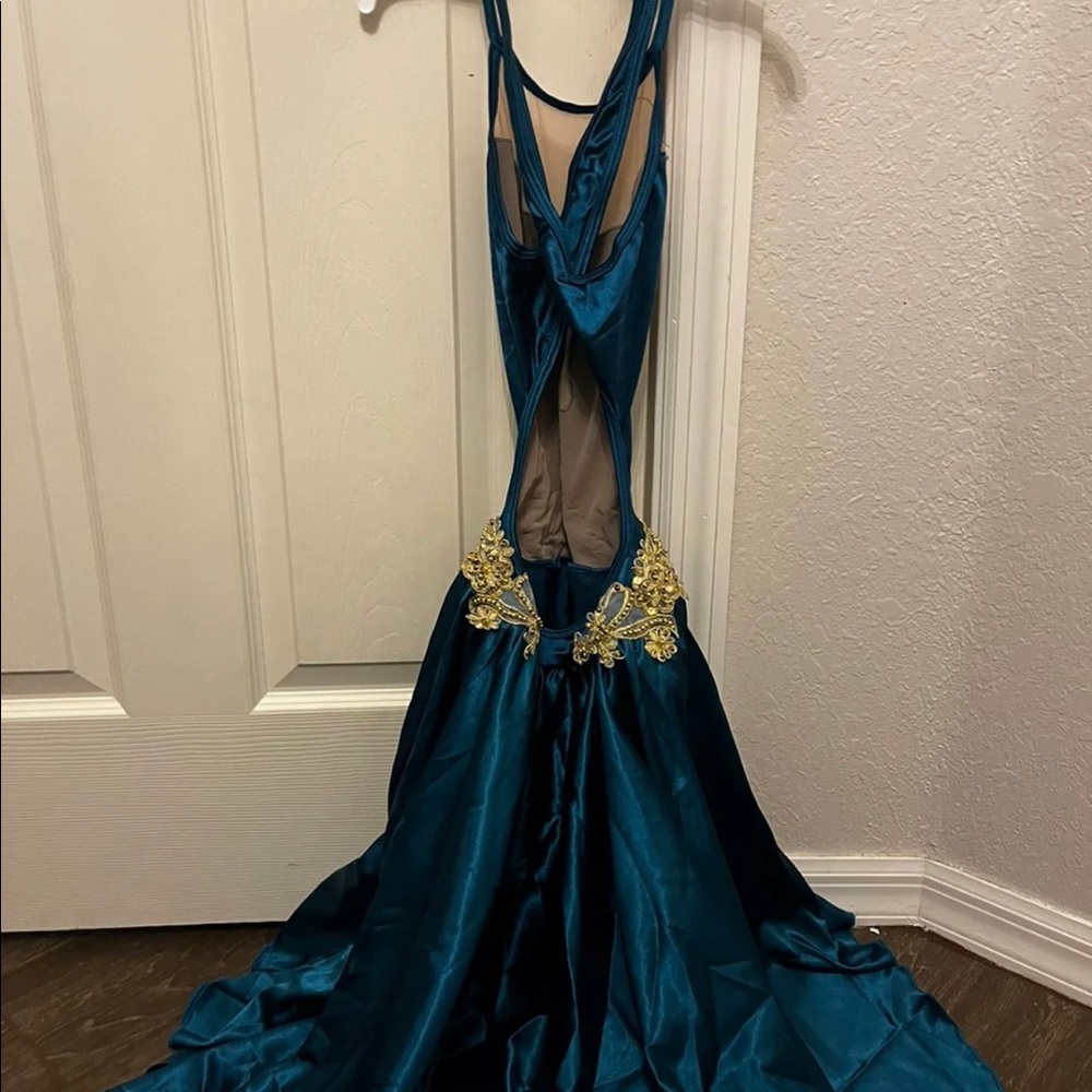 dance costume - Picture 3 of 3